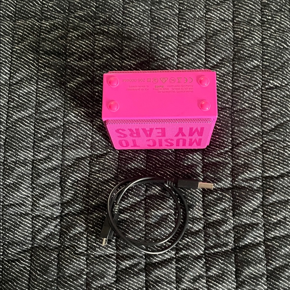Kate Spade Pink Portable Speaker - Picture 5 of 8